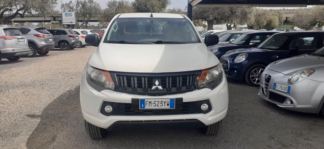 Mitsubishi L200 2017 - 2.4D 4X4 Lb automobili