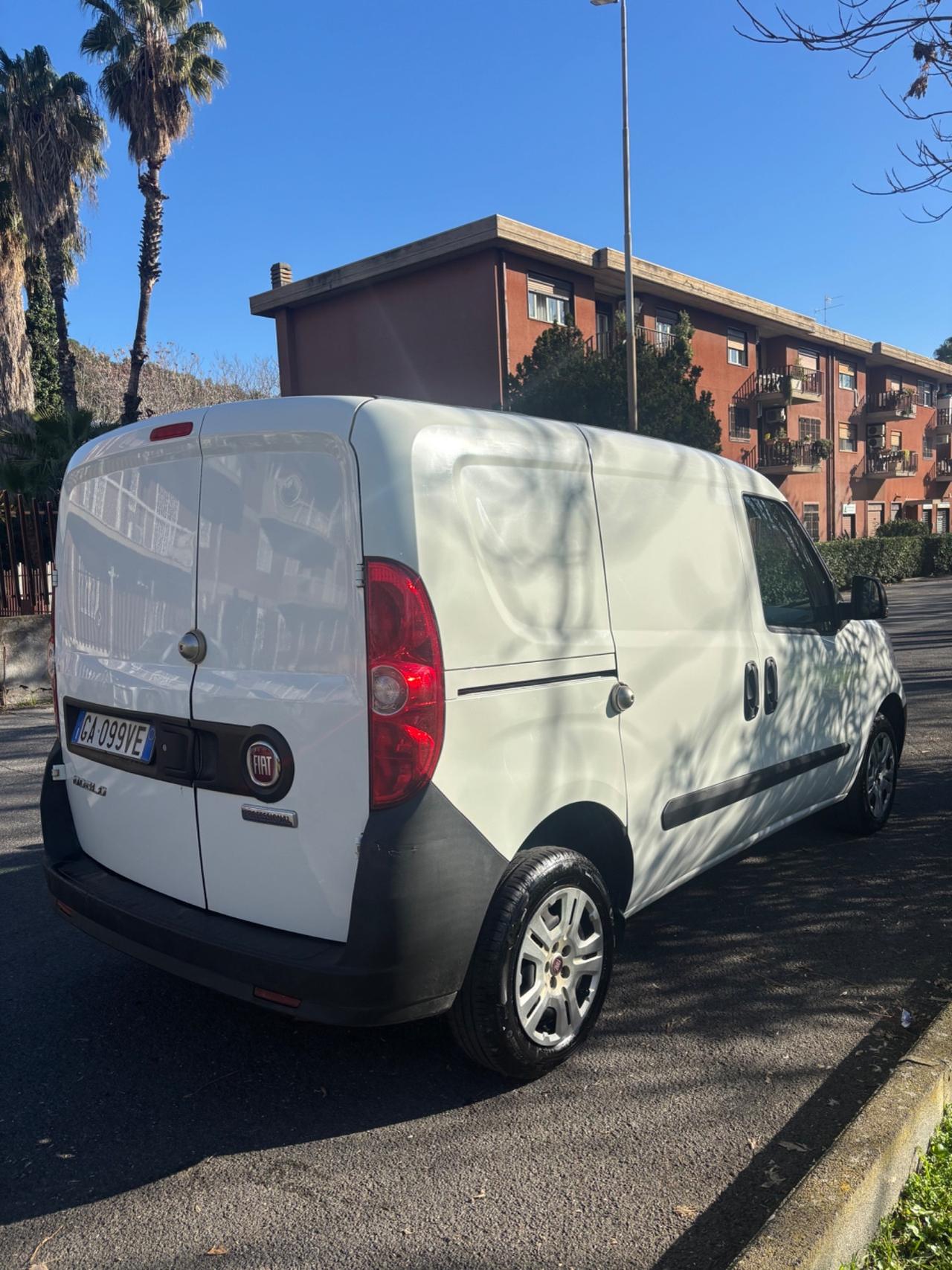 Fiat Doblo 1.3 MJT 95CV S&S Lounge