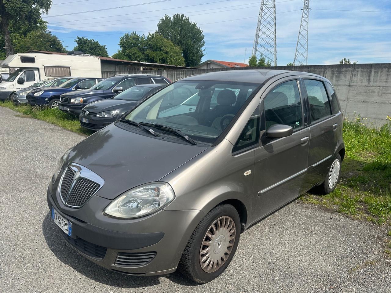 Lancia MUSA 1.4 16V Platino 100