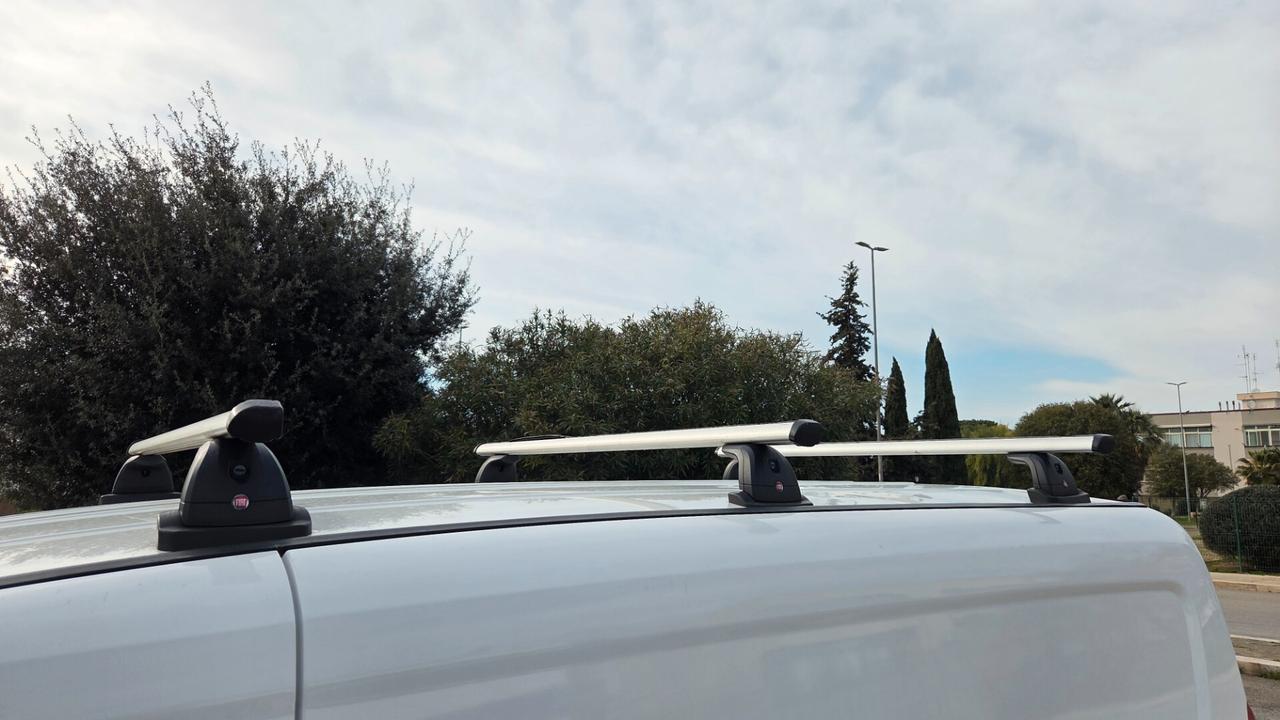 Fiat Doblo 1.6 MJT 120CV PL-TA 3 posti Maxi XL Gancio traino