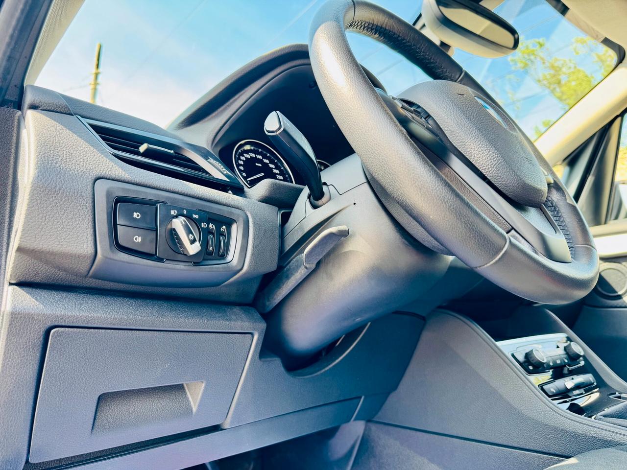 BMW 216d Active Tourer Sport - LED