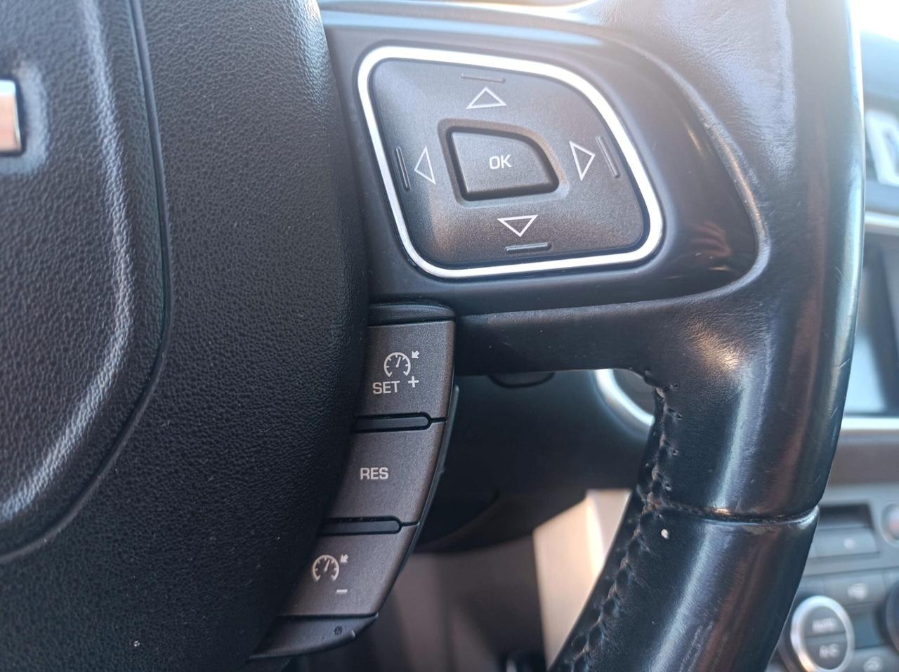 Land Rover Range Evoque 2.2 TD4 5p. Dynamic