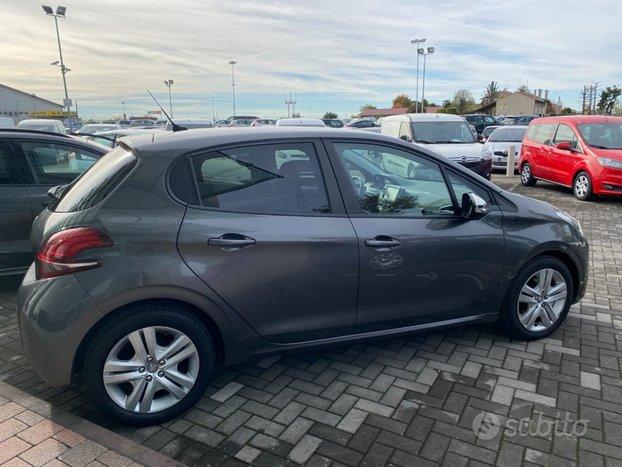 PEUGEOT 208 PureTech 82 Stop&Start 5 porte Signa