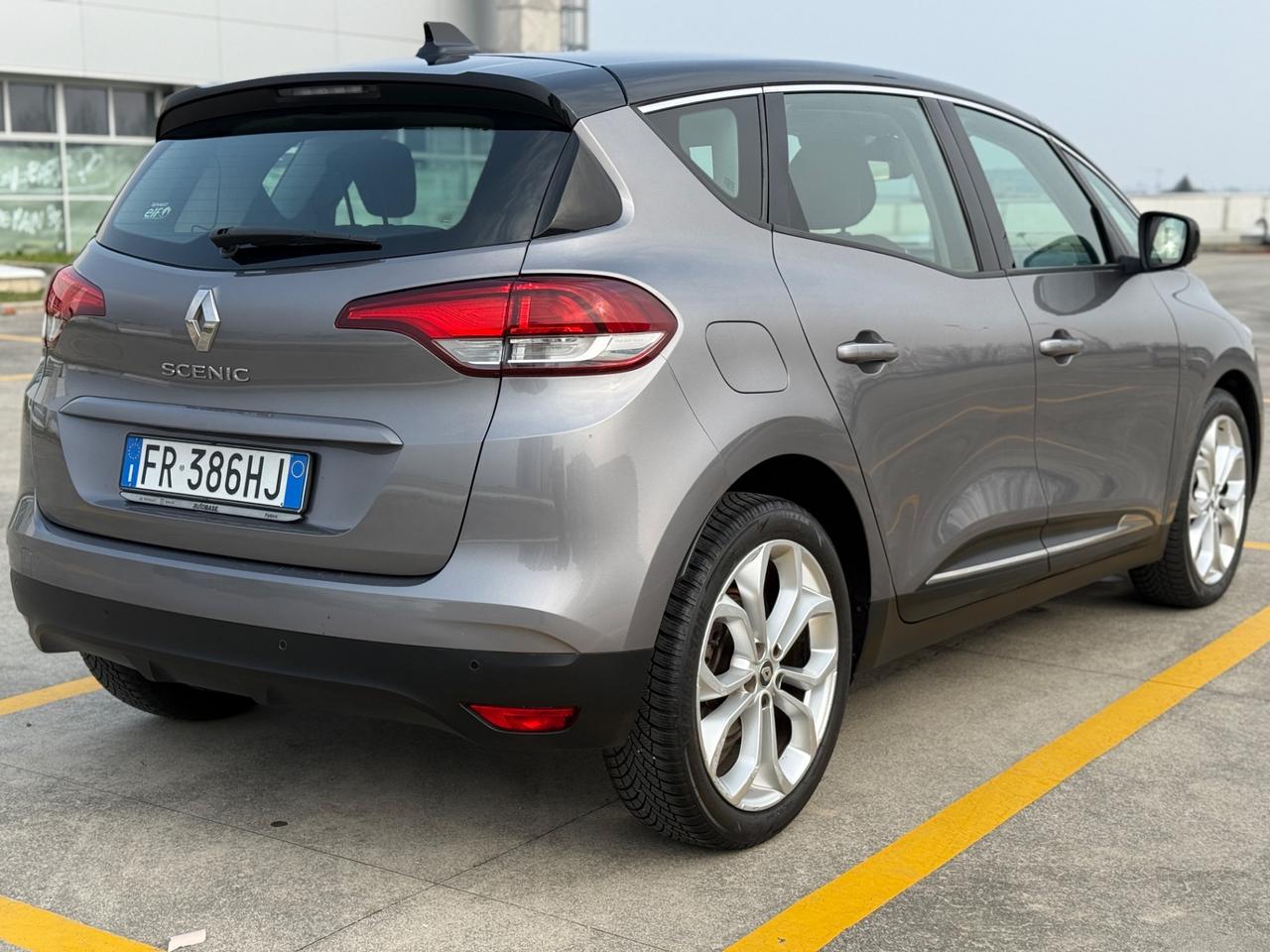 Renault Scenic 1.5 dCi 8V 110 CV NEOPATENTATI