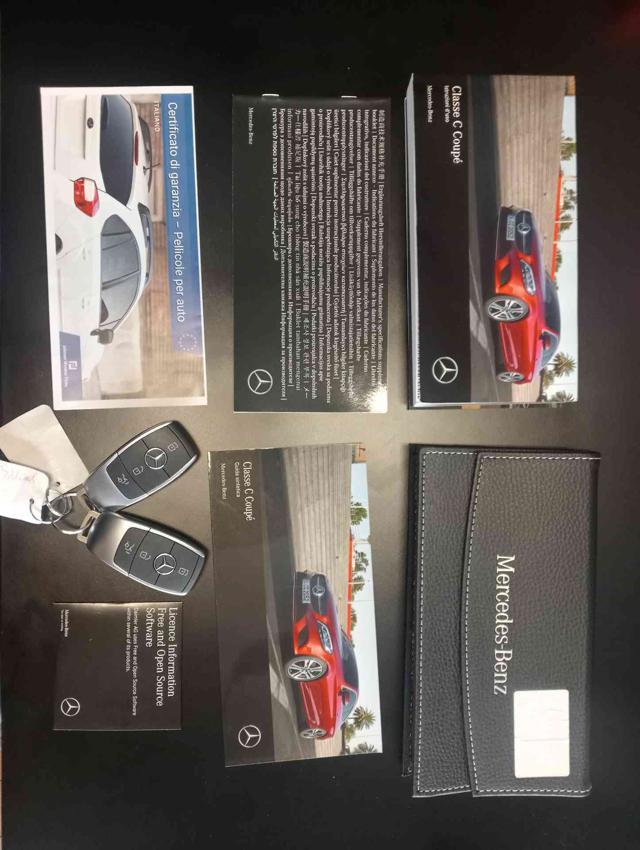 MERCEDES-BENZ C 220 d Auto Coupé Premium ** KM CERTIF. MERCEDES **