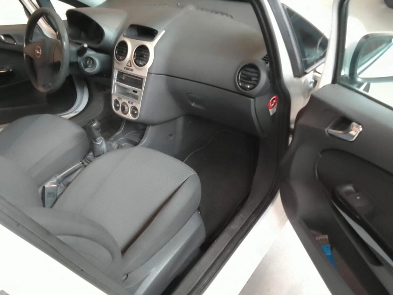 Opel Corsa 1.0 12V 5 porte Club OK NEO