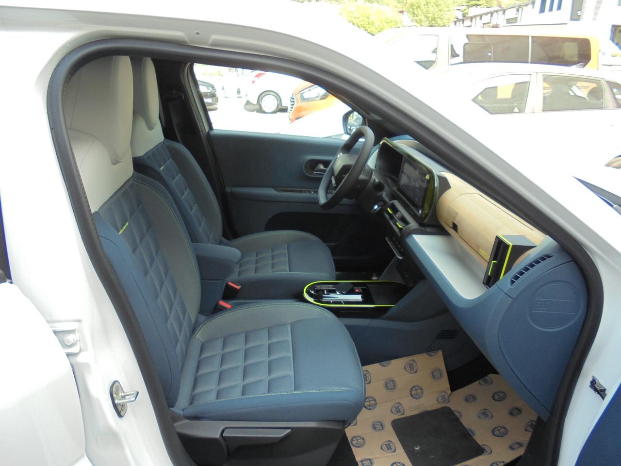 Fiat Grande Panda 1.2 Hybrid 110 CV S&S La Prima