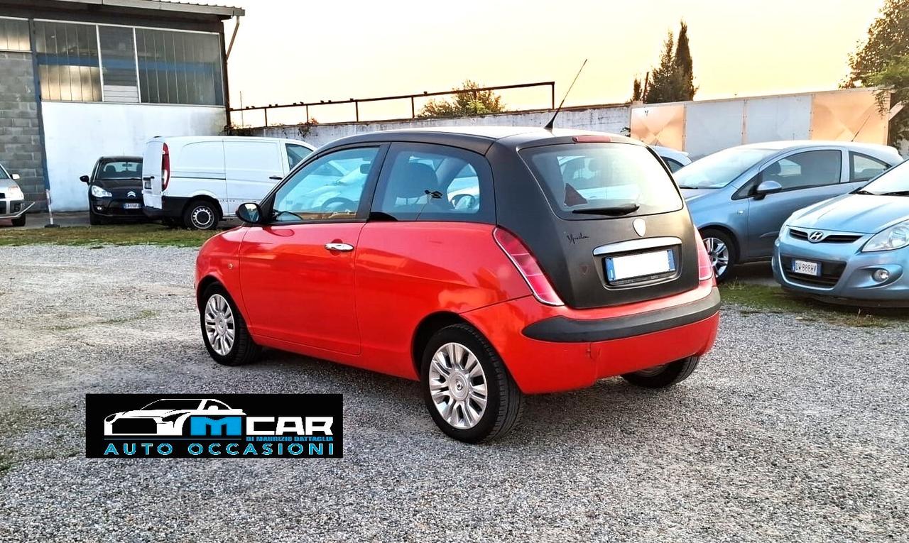 Lancia Ypsilon 1.2 Momo Design