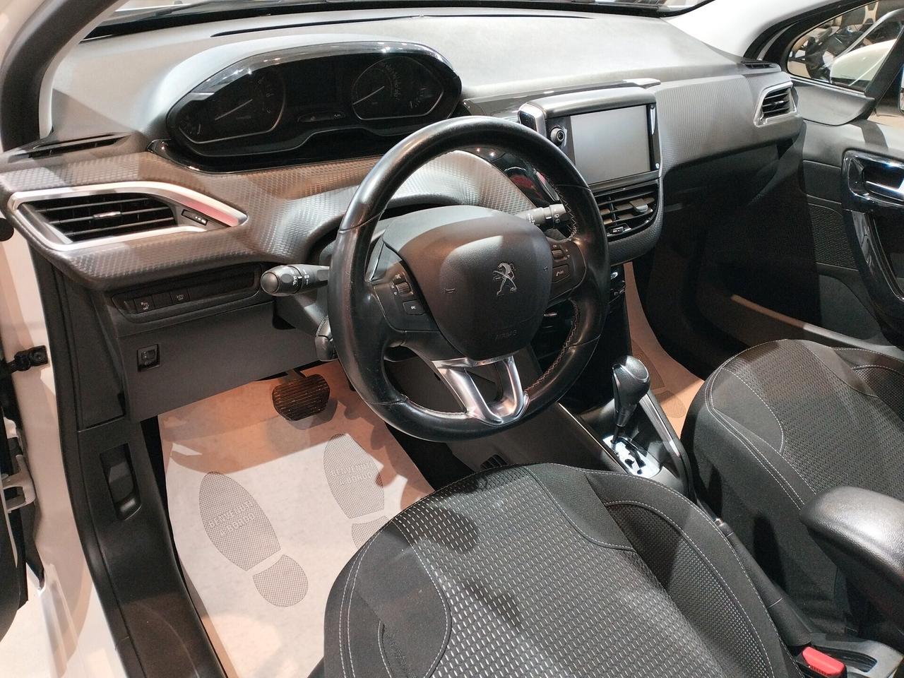 Peugeot 208 5p 1.2 puretech t Allure