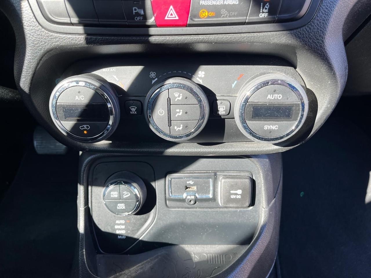 Jeep Renegade 4x4 -2.0 mjt camb/aut- limited -2015