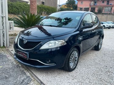 Lancia Ypsilon 1.2 69 CV 5 porte Gold