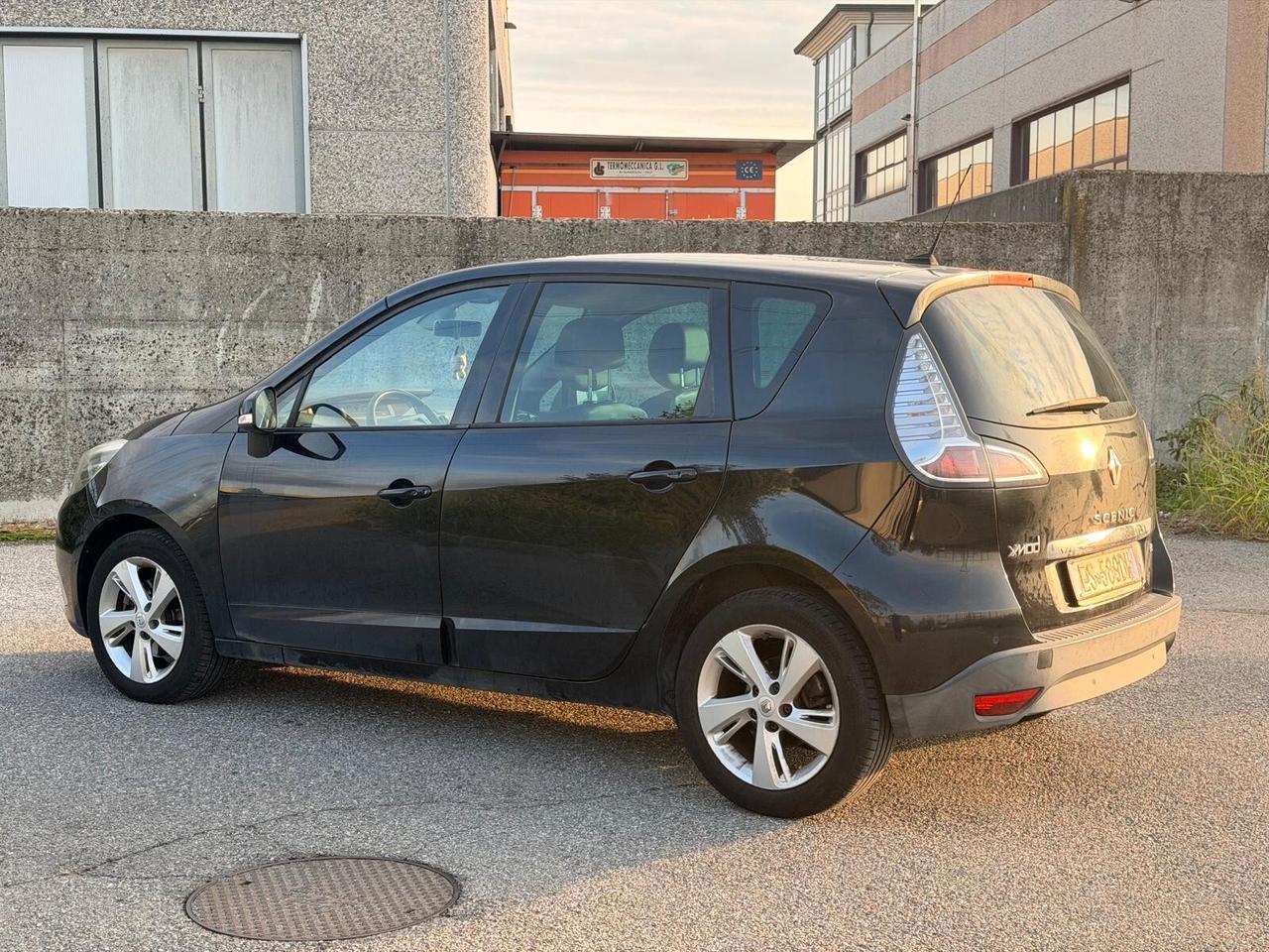 Renault Scénic XMod 1.5 dCi 110CV Energy Euro 5b - 2013