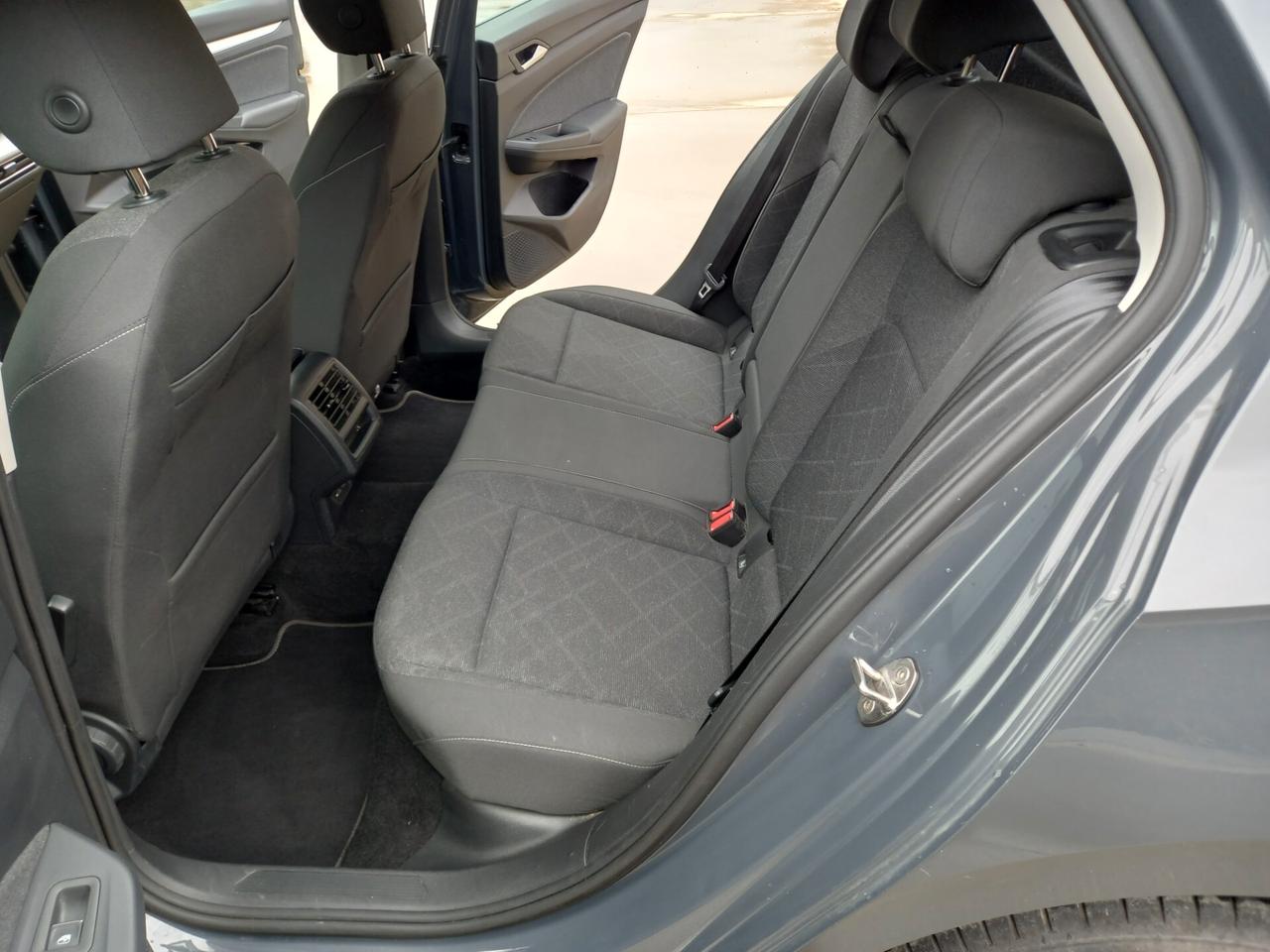 Volkswagen Golf 2.0 TDI 150 CV DSG 2022