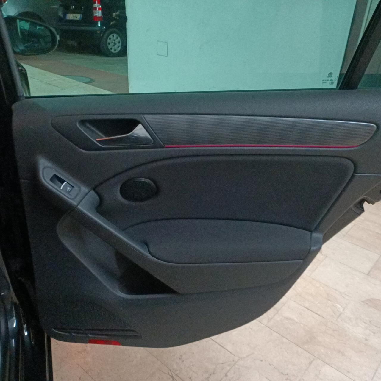 Golf 6 1.6 tdi highline - DISTRIBUZIONE APPENA EFFETTUATA STRAFUL DI ACCESSORI - 2011