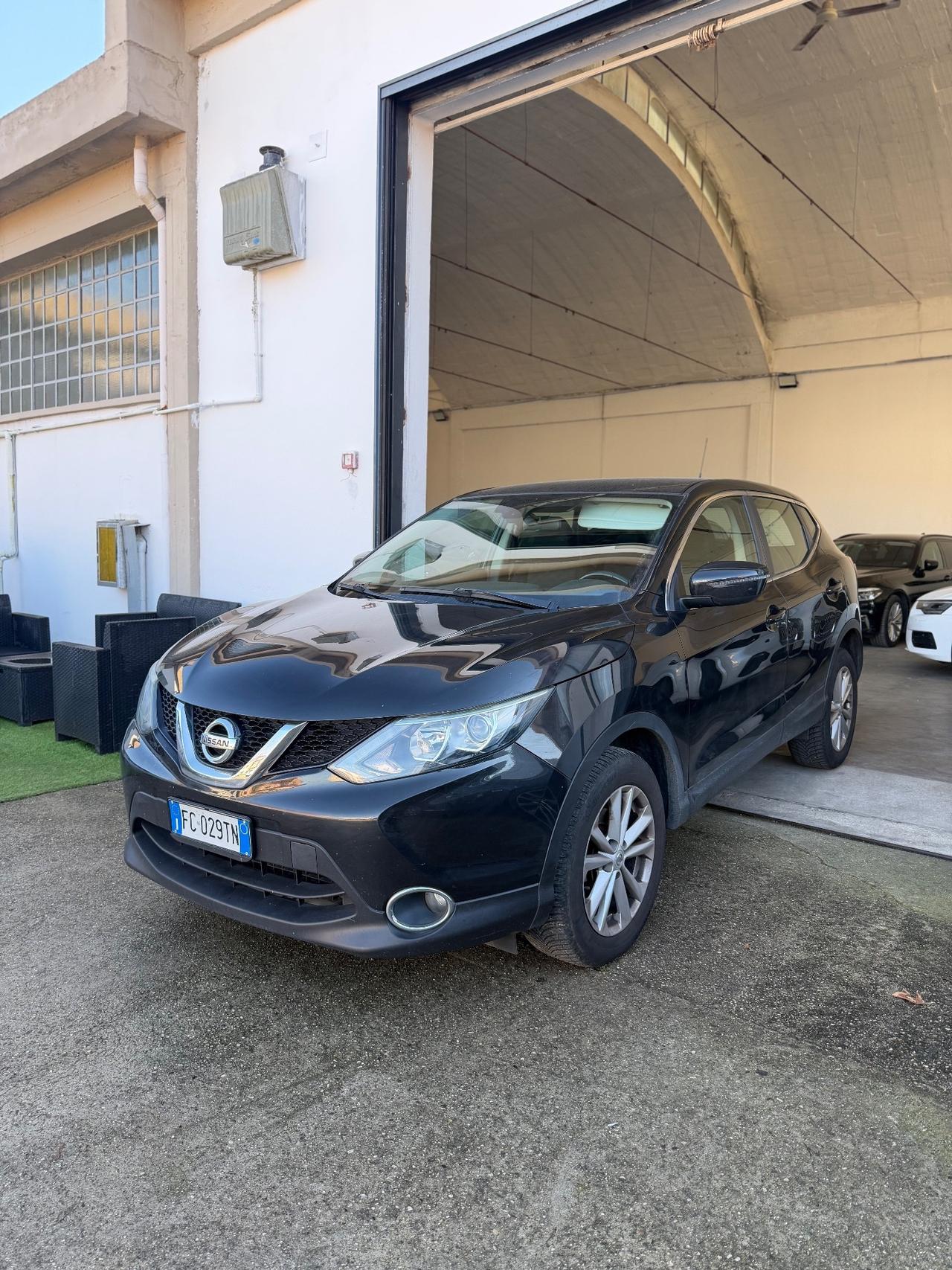 Nissan Qashqai 1.6 dCi 4WD Black Edition