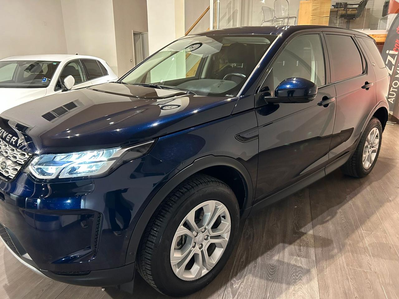 Land Rover Discovery Sport 2.0 TD4 163 CV IBRIDA 7 POSTI