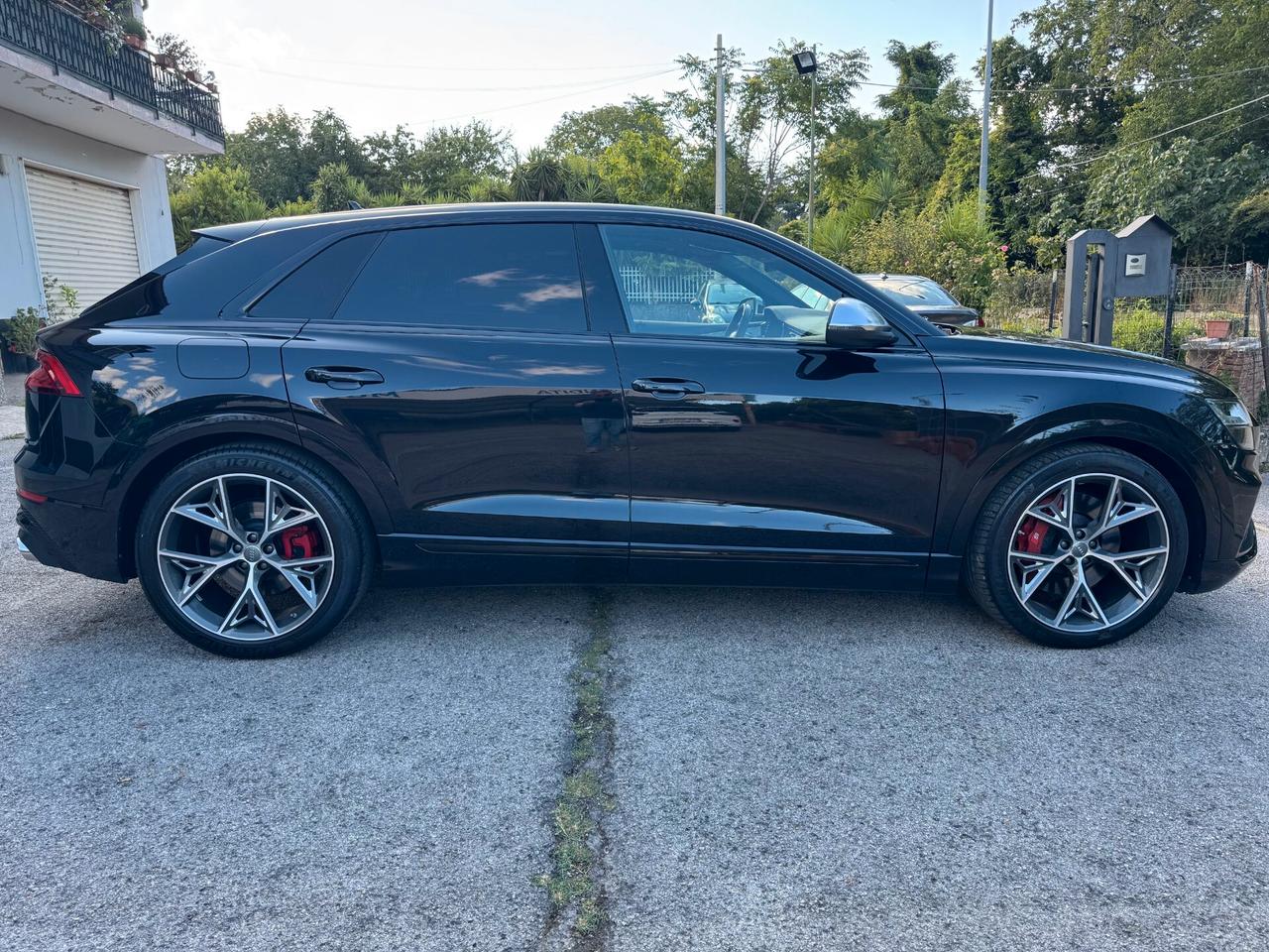 Audi SQ8