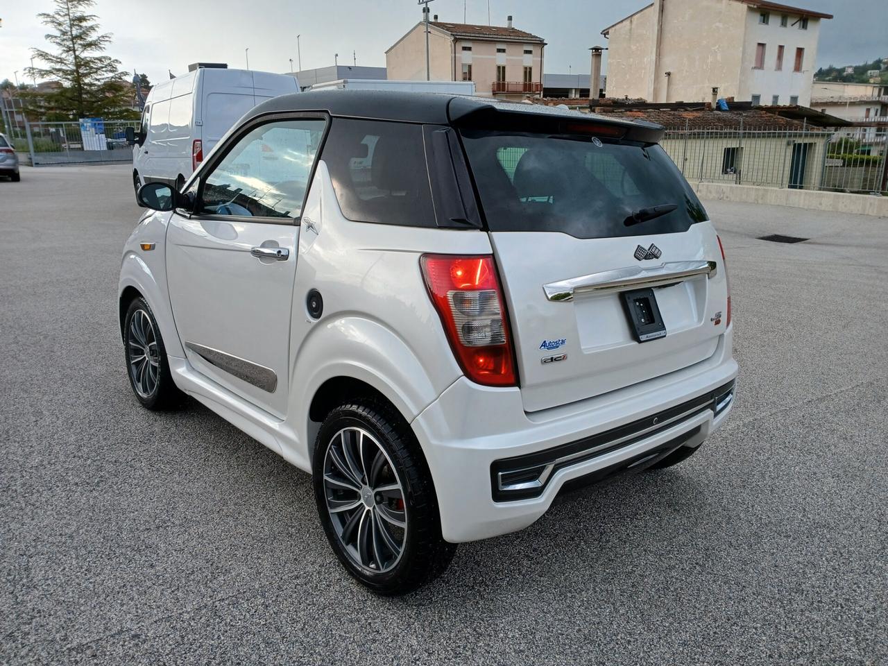 Ligier JS JS50 DCI ELEGANCE 2018 ICE