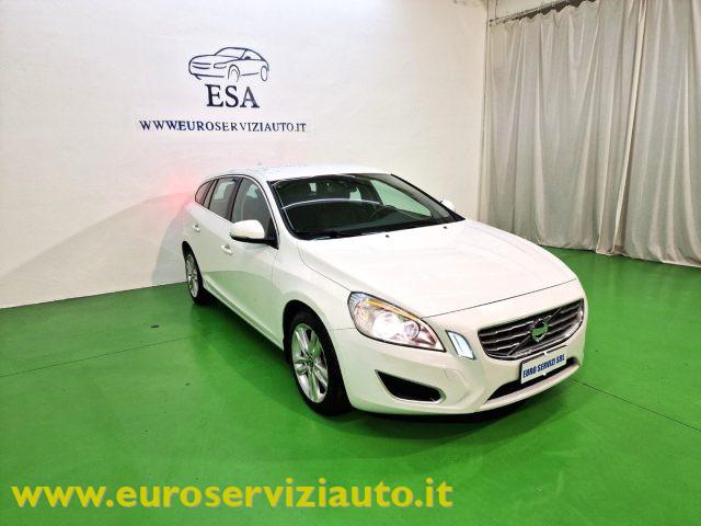 VOLVO V60 D3 Geartronic Momentum