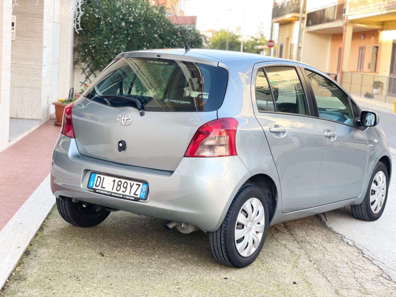 Toyota Yaris 1.4 D-4D 5 porte Sol