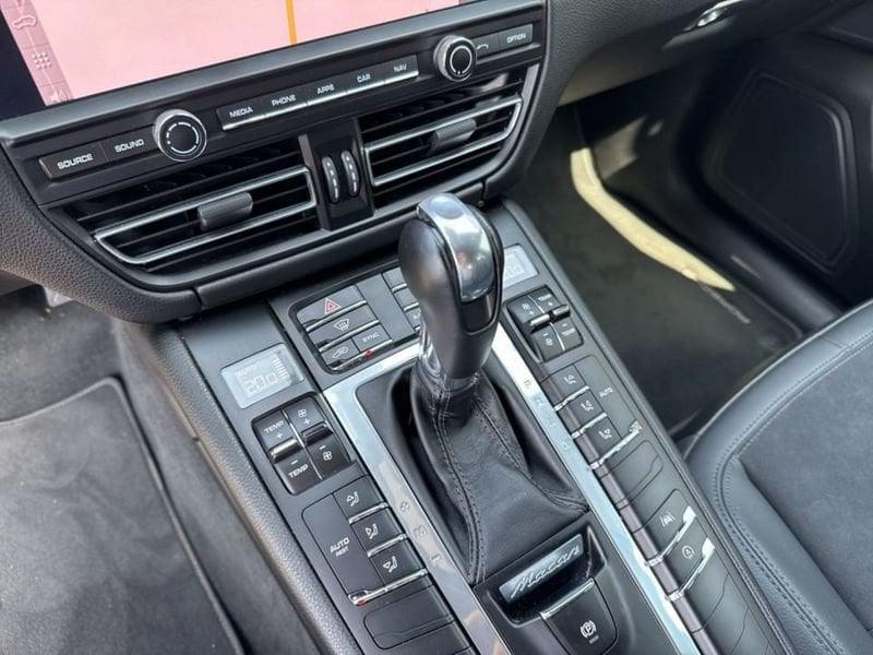 Porsche Macan 2.0 245CV PDK
