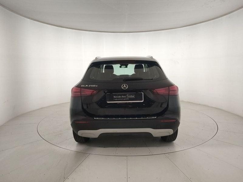 Mercedes-Benz GLA 250 e phev Advanced auto