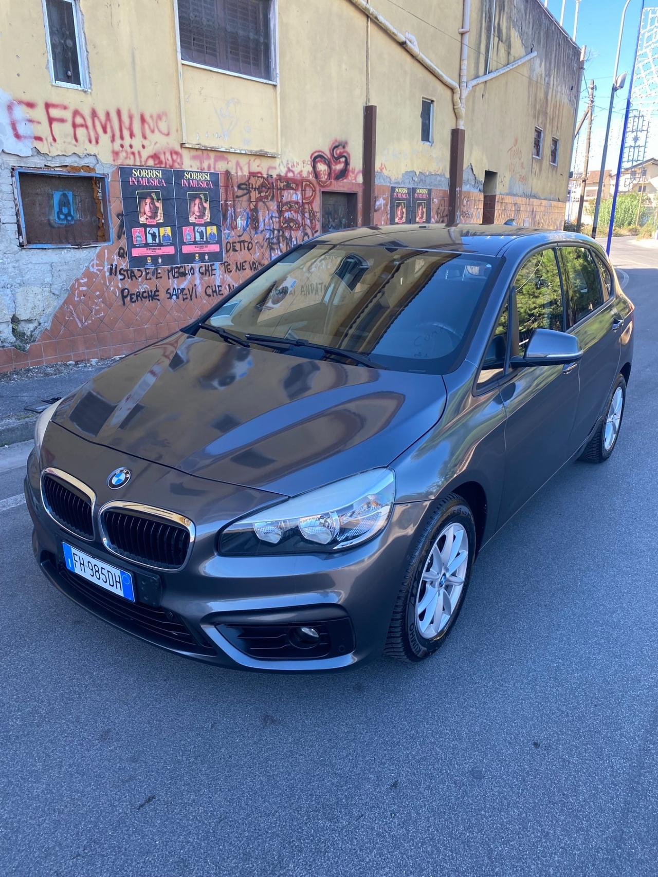 Bmw 216d Anno 2017 Full Navi Led Xeno