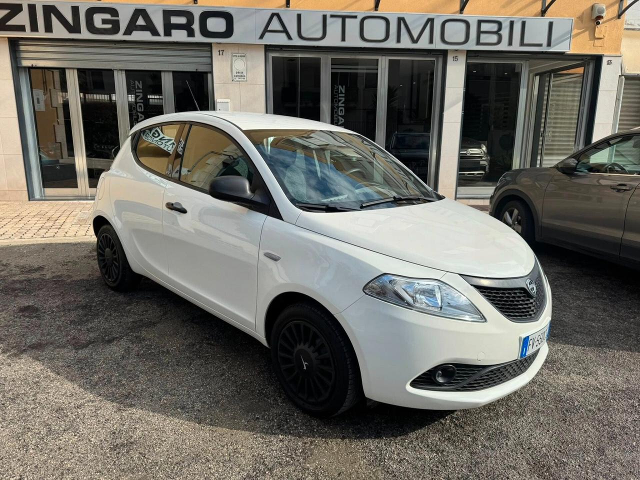 LANCIA YPSILON 1.2 BENZINA SOLI 39.000 KM PERFETTA