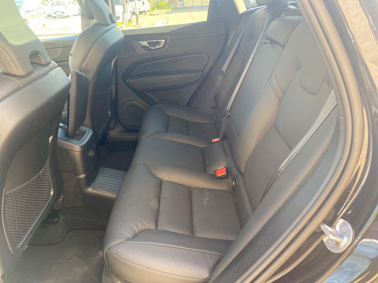 Volvo XC 60 XC60 T6 Recharge Plug-in Hybrid AWD tetto apribile automatico INSCRIPTION