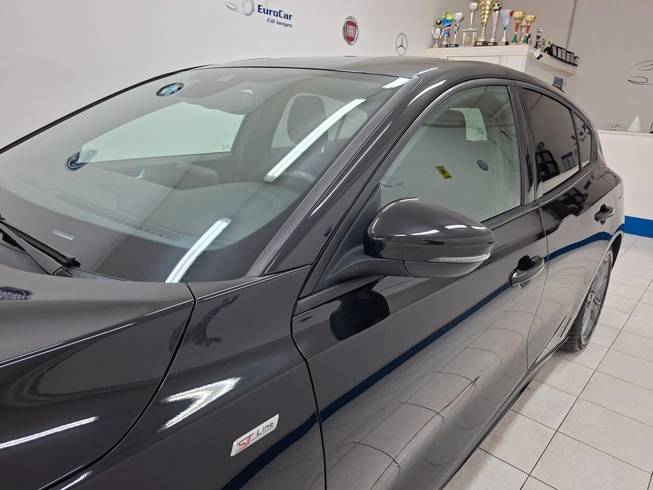 Ford Focus 1.5 EcoBlue 120cv ST-Line