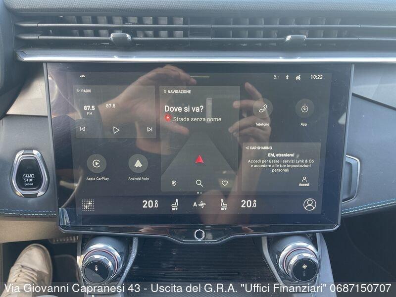 Lynk & Co 01 01 PHEV