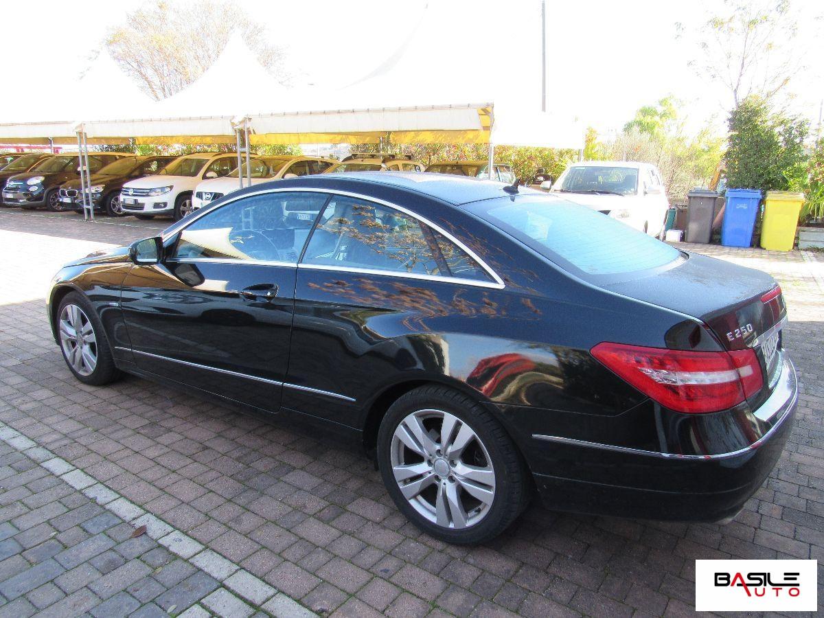 MERCEDES - Classe E - 250 CDI Coupé BlueEFFICIENCY Avantg.