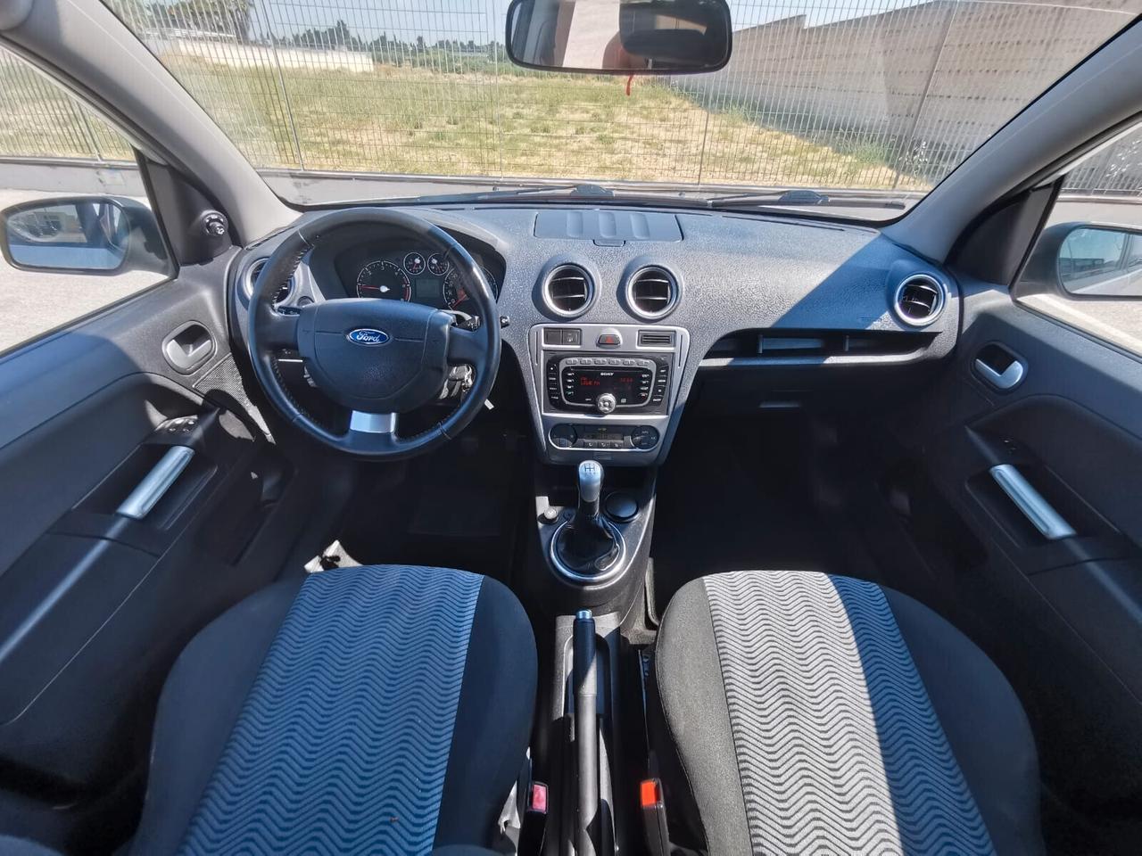 Ford Fusion 1.4 TDCi 5p. Tit. solo km.136000