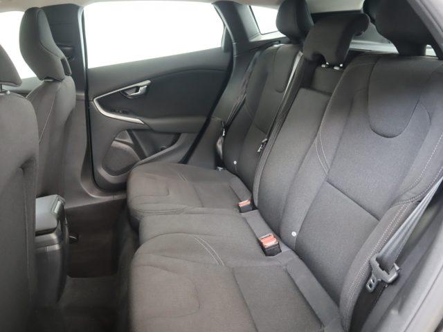 VOLVO V40 D2 Geartronic Kinetic *PROMO PARISI GROUP*