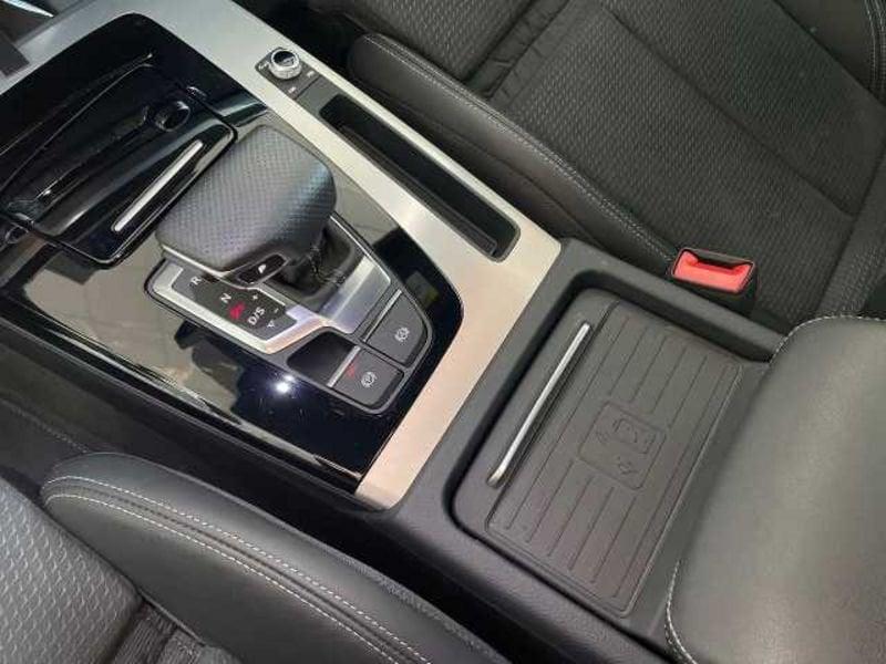 Audi Q5 II 2020 40 2.0 tdi mhev 12V S line quattro s-tronic