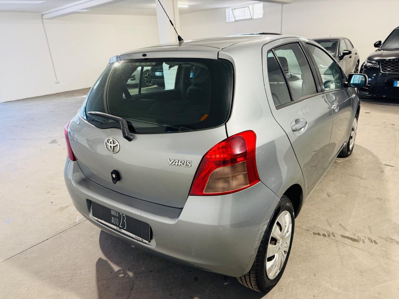 Toyota YARIS 1.3 82 CV*NEOPATENTATI*