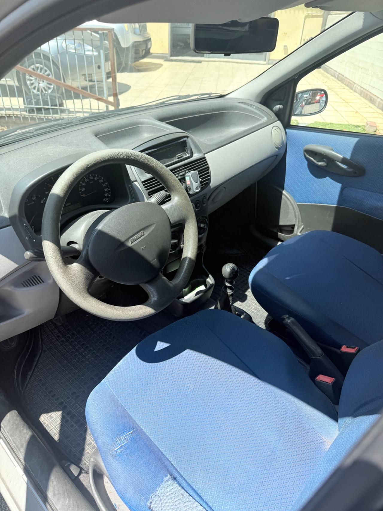 Fiat Punto 1.2i cat 5 porte