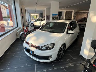 Volkswagen Golf GTI 2.0 TSI 3p.