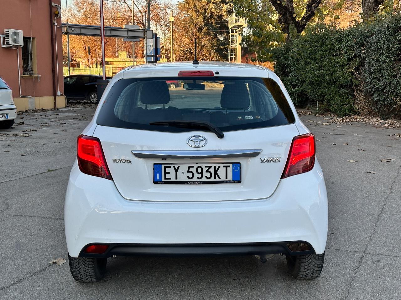 Toyota Yaris 1.0 5 porte Lounge solo 120mila km