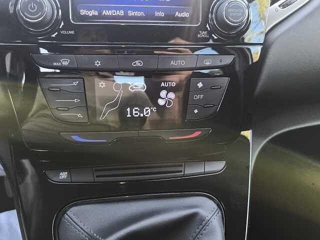 Lancia Ypsilon 1.0 FireFly 5 porte S&S Hybrid GOLD
