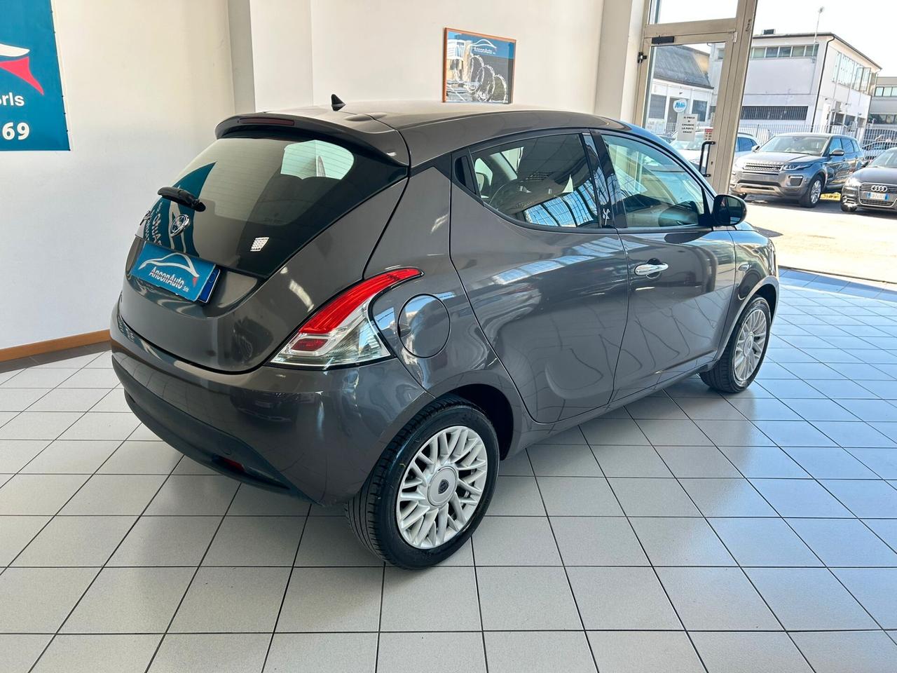 Lancia Ypsilon 1.2B X NEOPATENTATI 2016