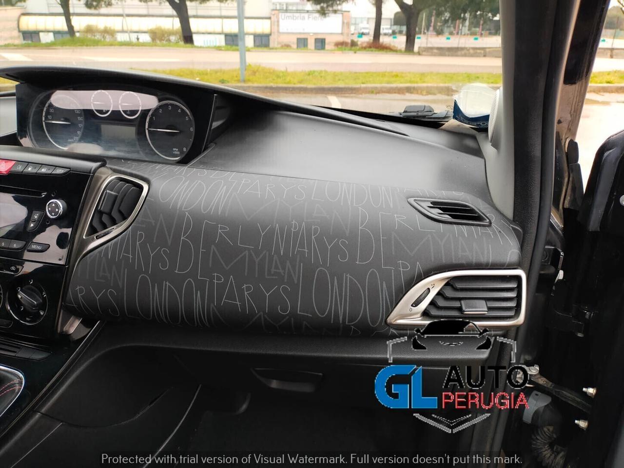 Lancia Ypsilon 0.9 TwinAir 85 CV Metano Elefantino rosa UNICOPROPR.