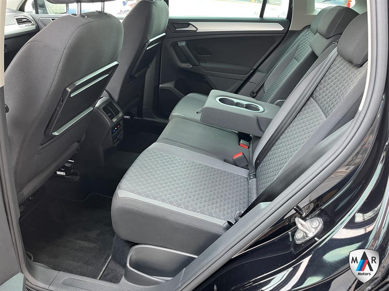 Volkswagen Tiguan 2.0 TDI SCR DSG Business BlueMotion Technology