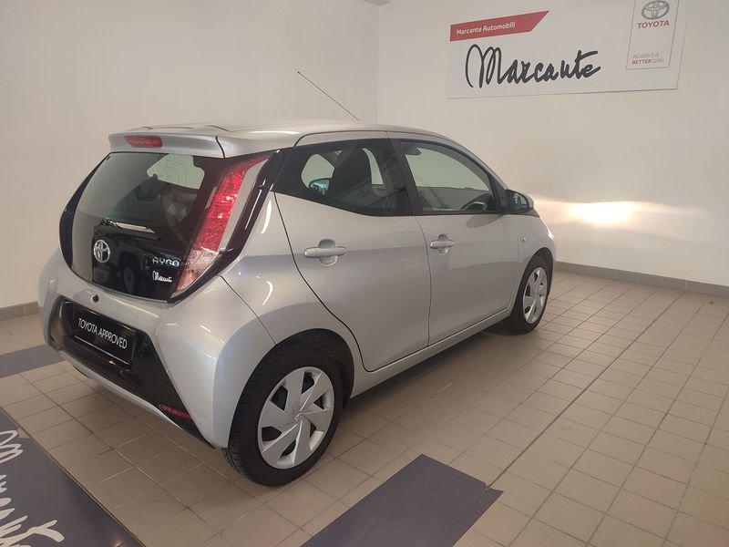 Toyota Aygo 1.0 VVT-i 69 CV 5 porte x-play