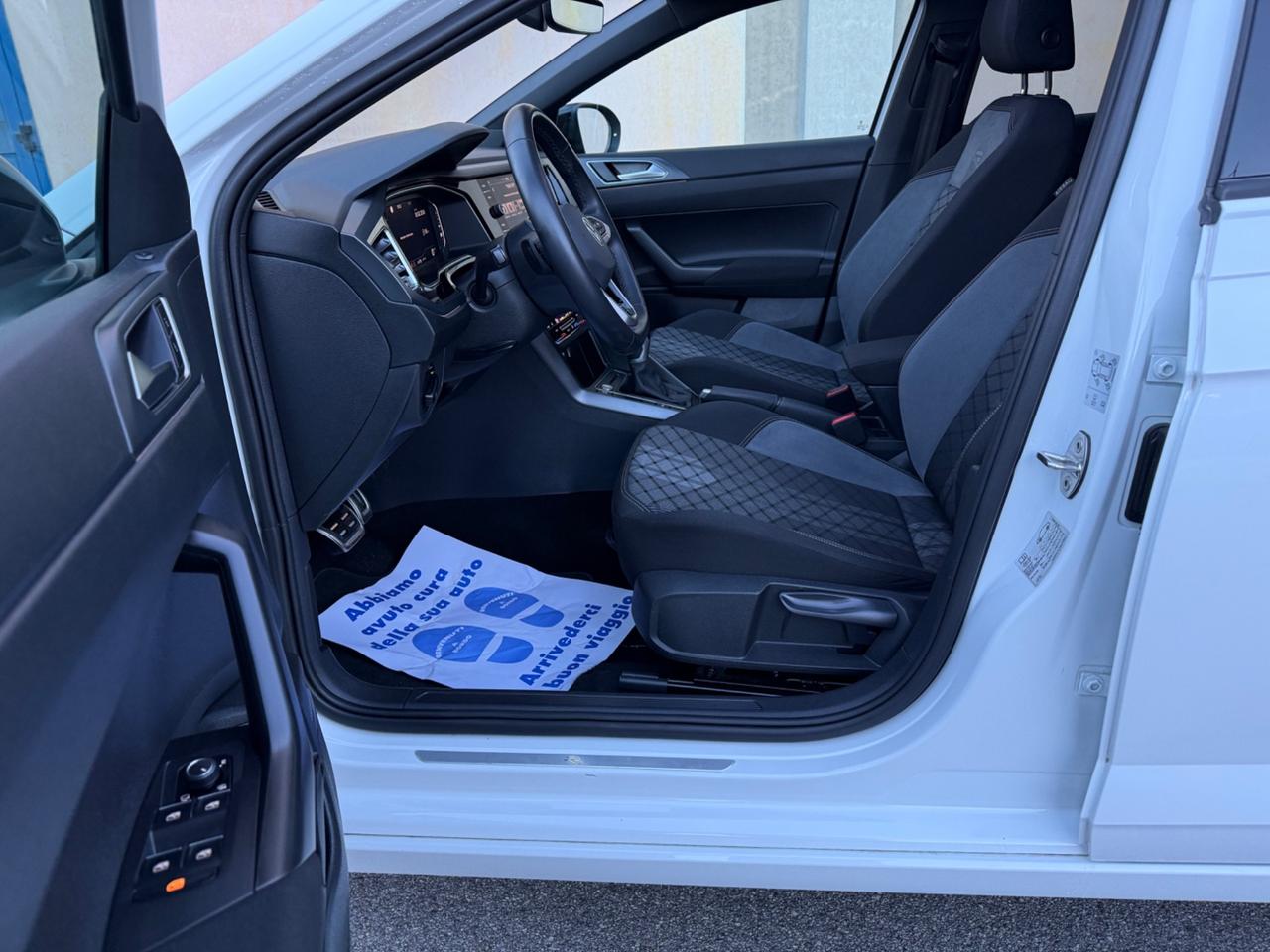 Volkswagen Taigo 1.0 TSI 115 CV DSG R-Line Plus Tetto apribile