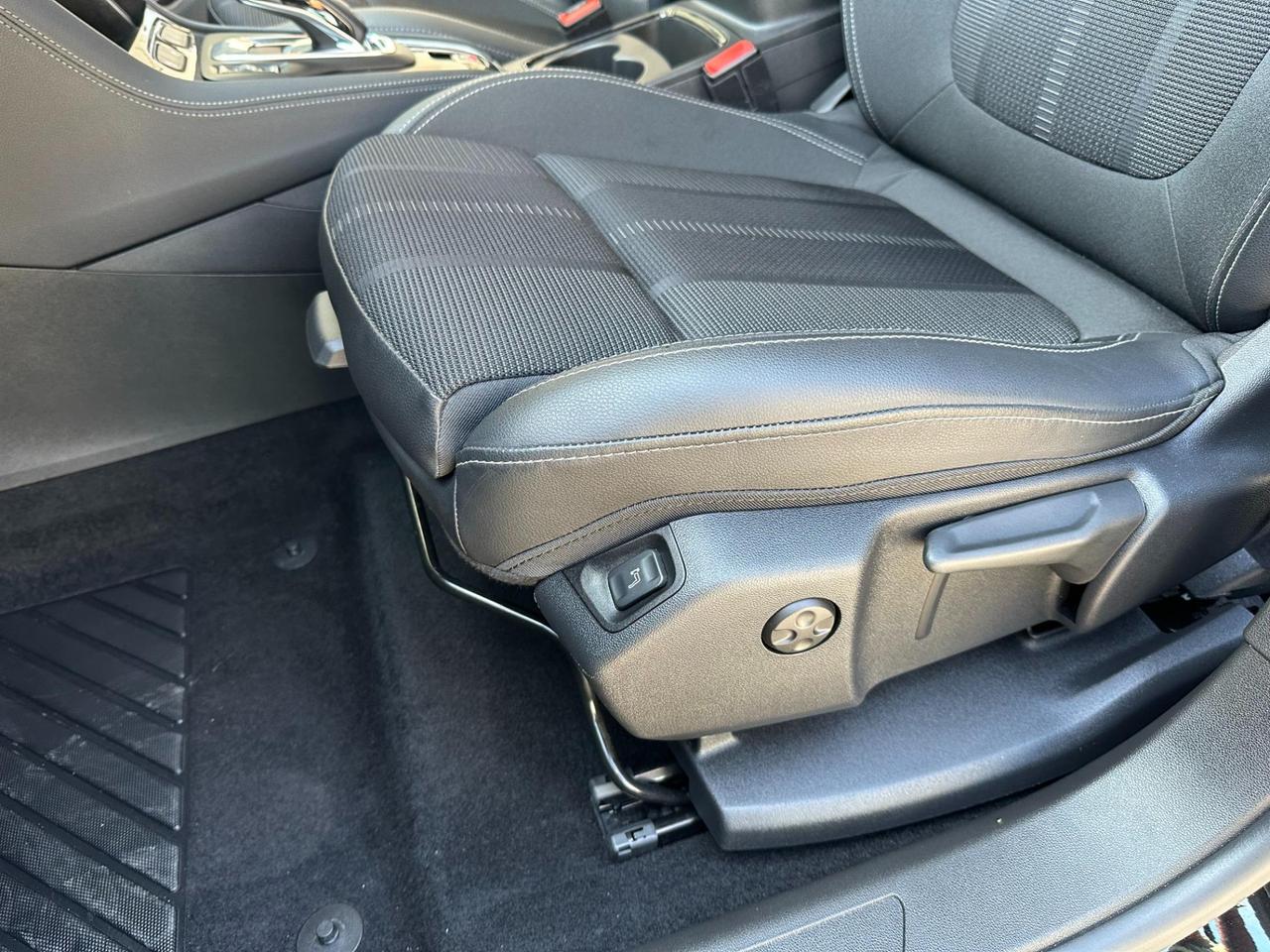 Opel Grandland 1.5 ecotec Business Elegance s&s 130cv at8