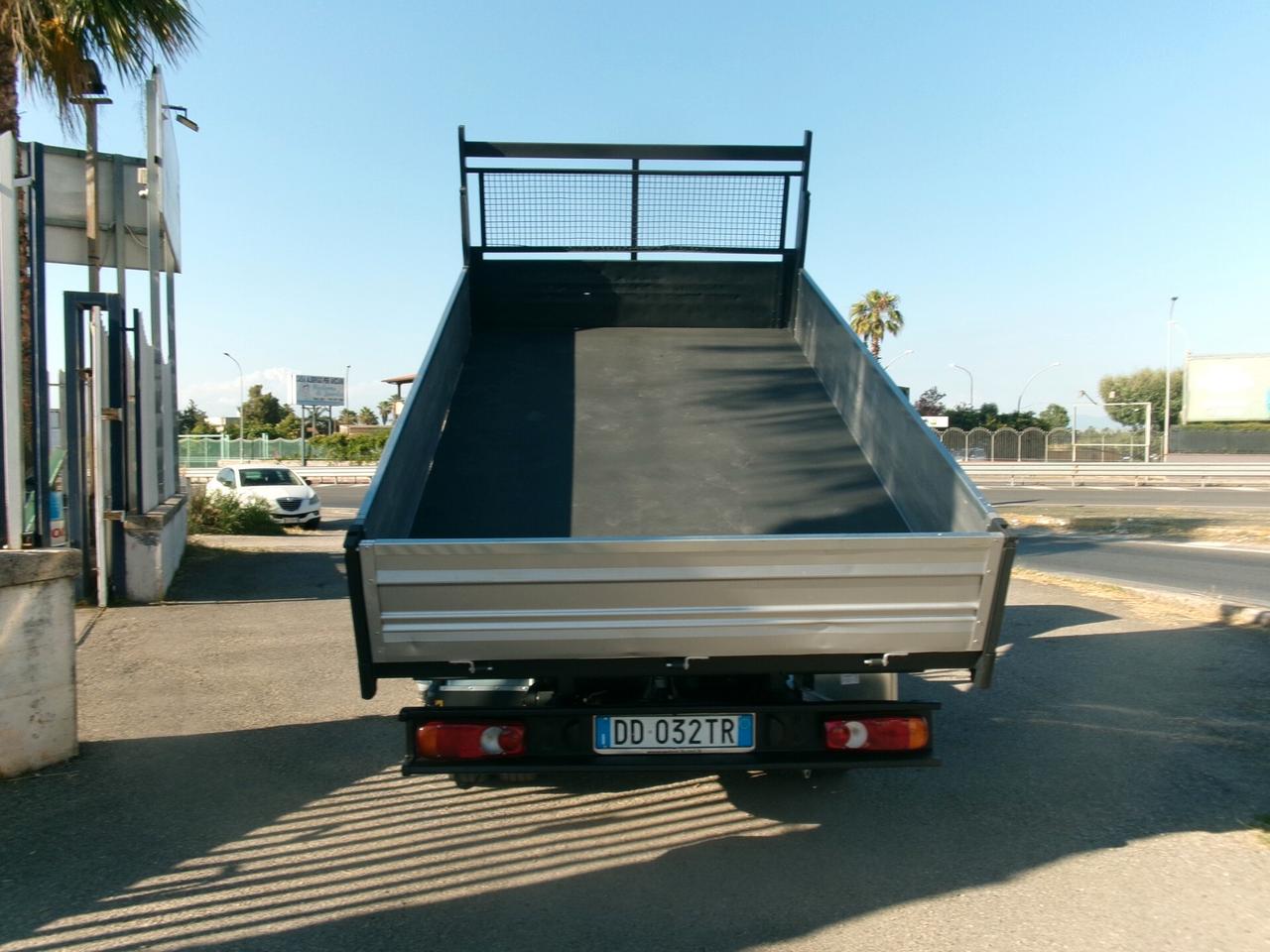 Nissan Cabstar 35-13 3000 130CV GRU PM 2523 3 SFILI RIBALTABILE TRILARALE