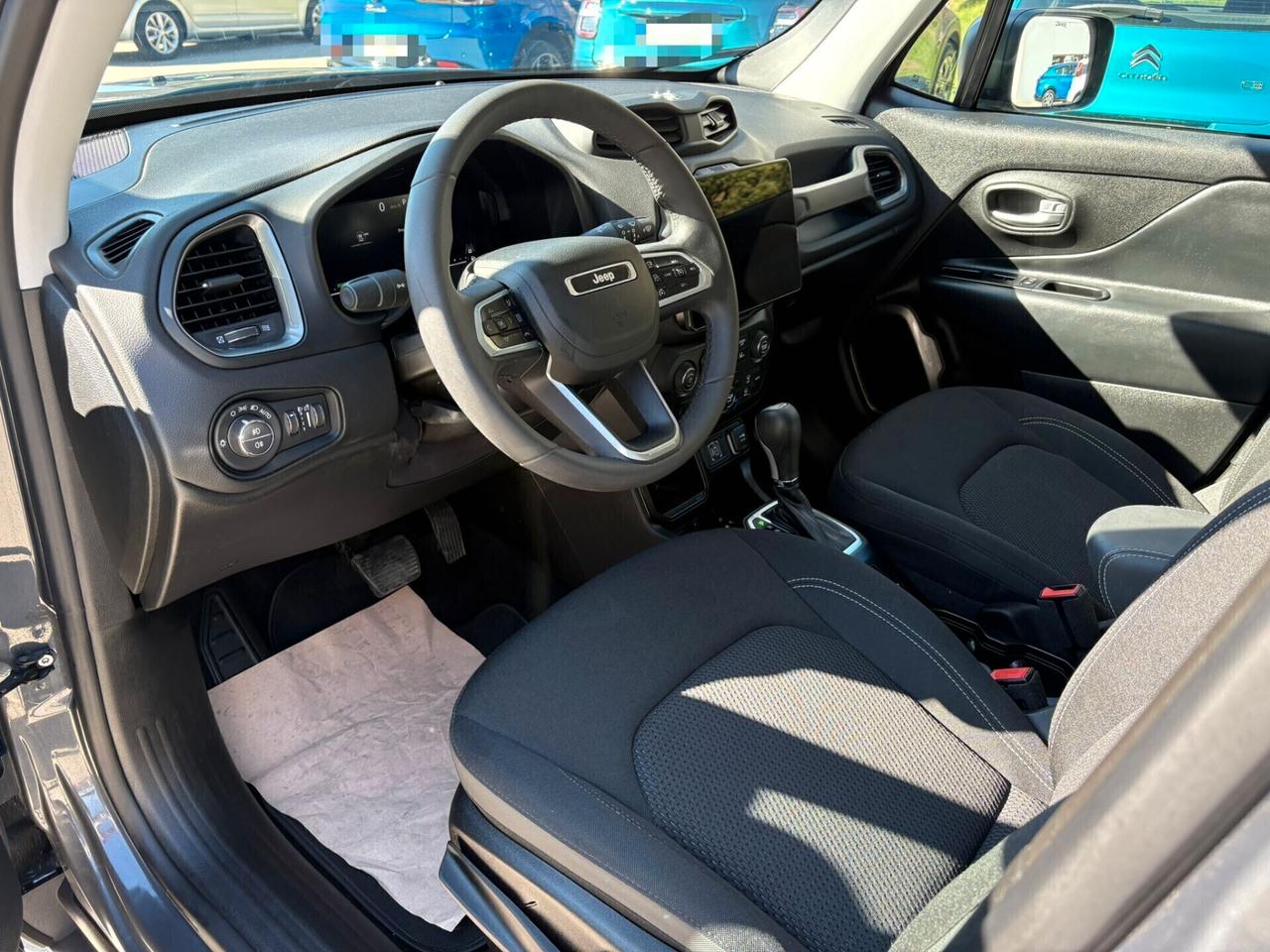 Jeep Renegade 1.5 Turbo T4 MHEV Summit