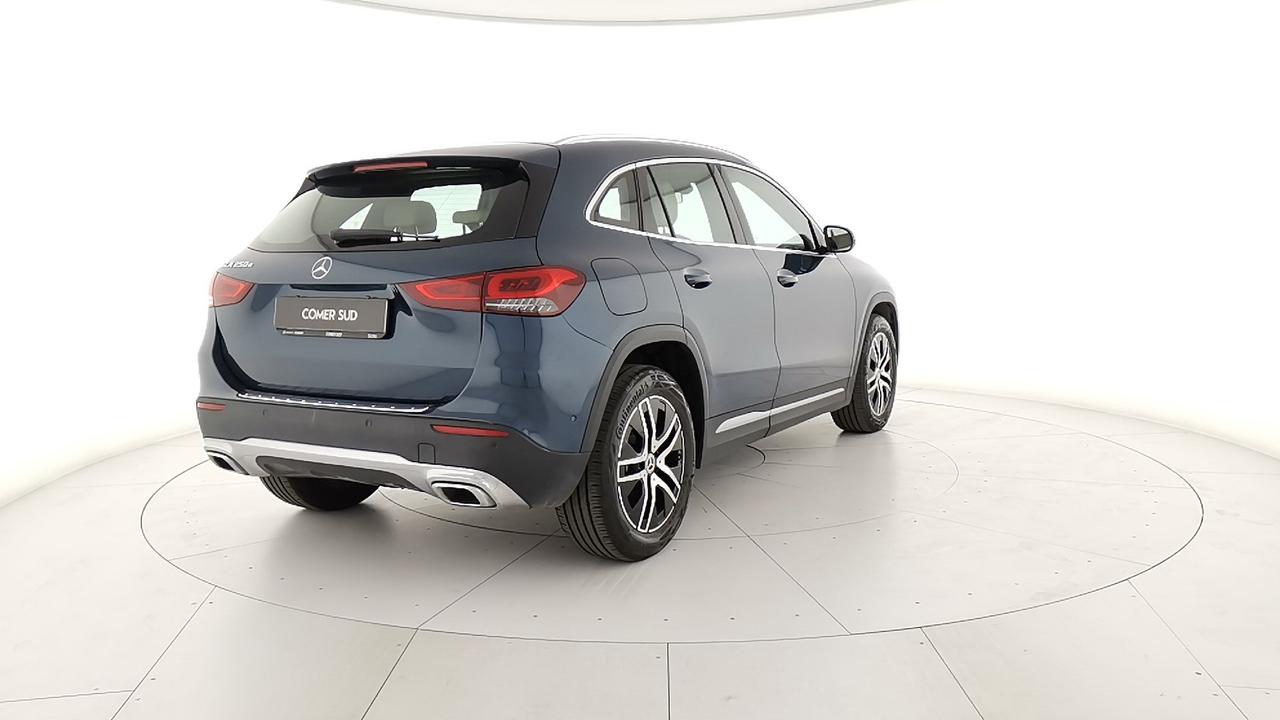 Mercedes-Benz GLA-H247 2020 - GLA 250 e phev (eq-power) Sport Plus auto