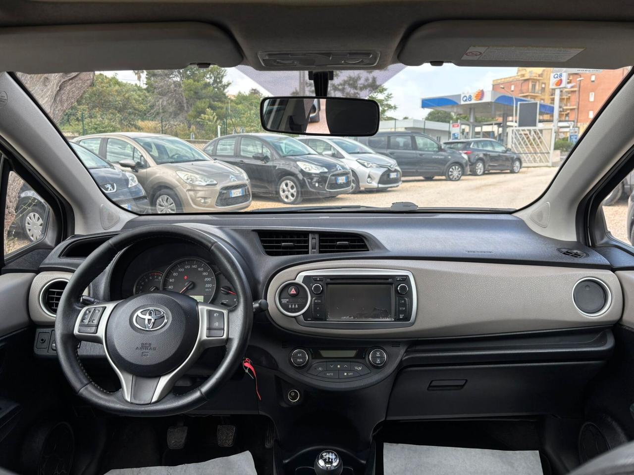 TOYOTA YARIS 1.3 B - 2012